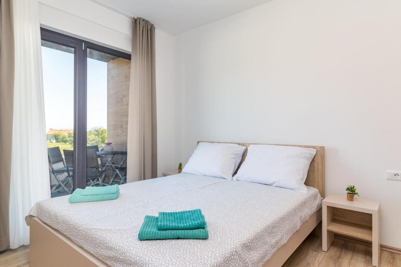Garden Apartment Medulin Exterior photo